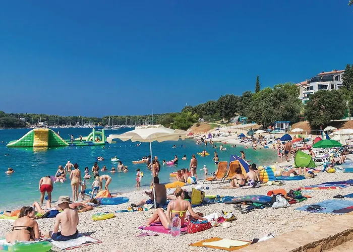 6 Bedroom Cozy In * Пула