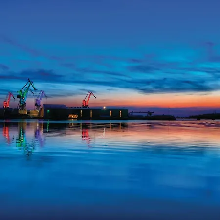 6 Bedroom Cozy In بولا